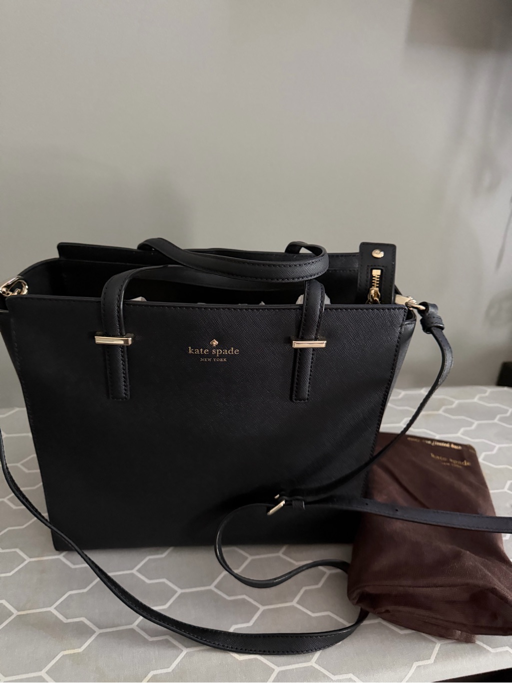 Kate Spade Black Leather Structured Tote With Gold Hardware